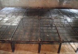 鑄鐵產床漏糞板